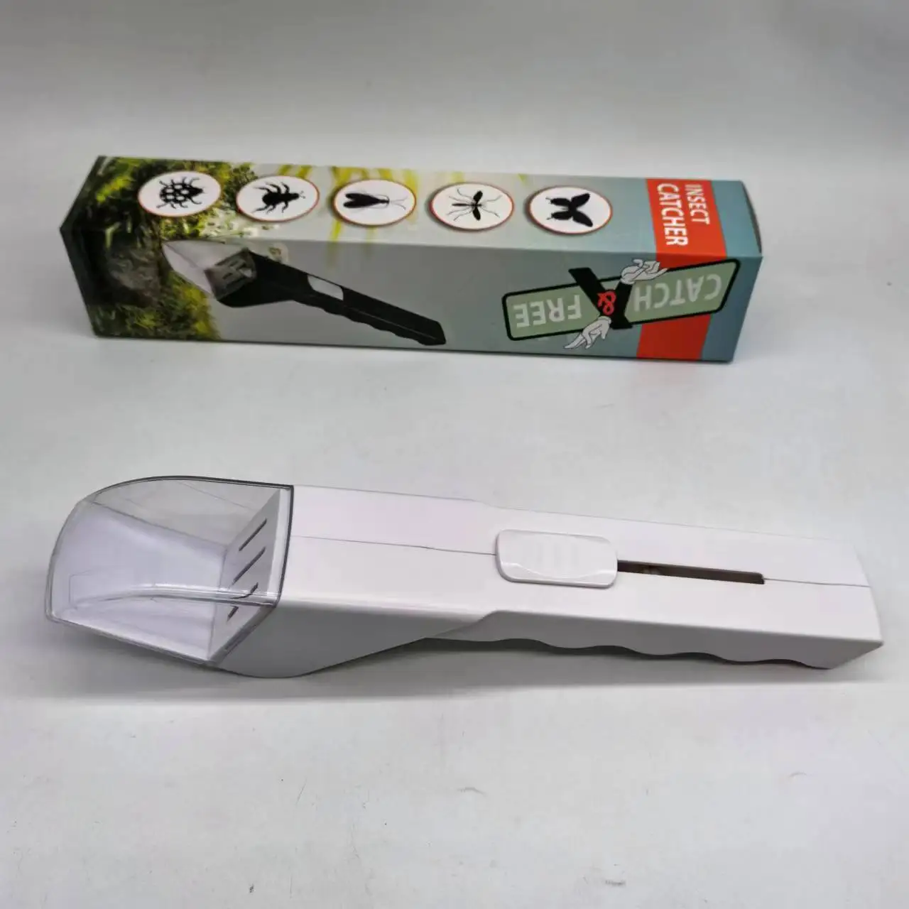 InsectLift - Niewielki, wygodny łapacz do owadów